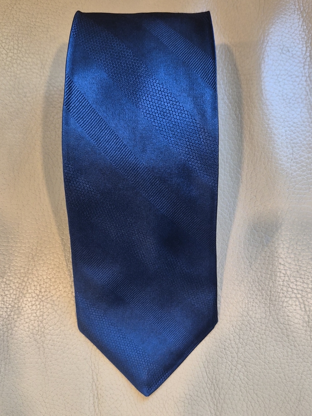Robert Graham Silk Blended Deep Navy Textured Stripe Tie